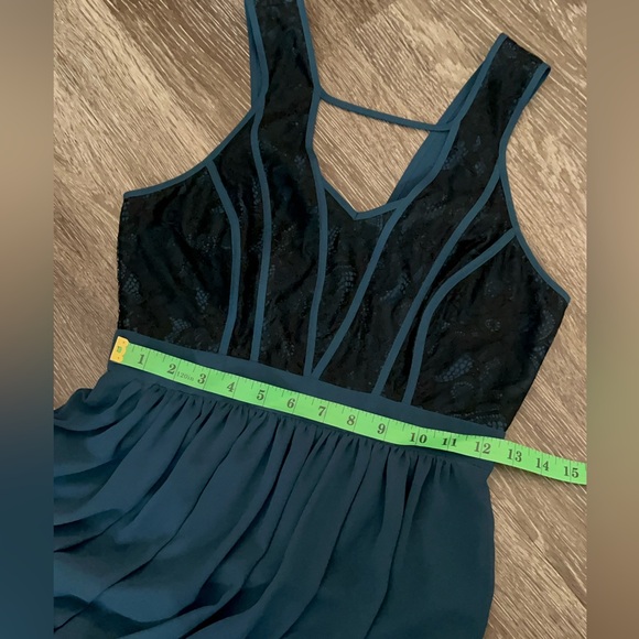 BCBG Generation, Women’s, Sleeveless, Lace, Chiffon, Full Length, Maxi, Dress. - Picture 10 of 12